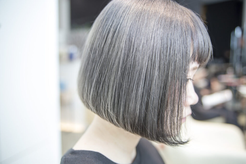 グレーヘアー ボブ アッシュ