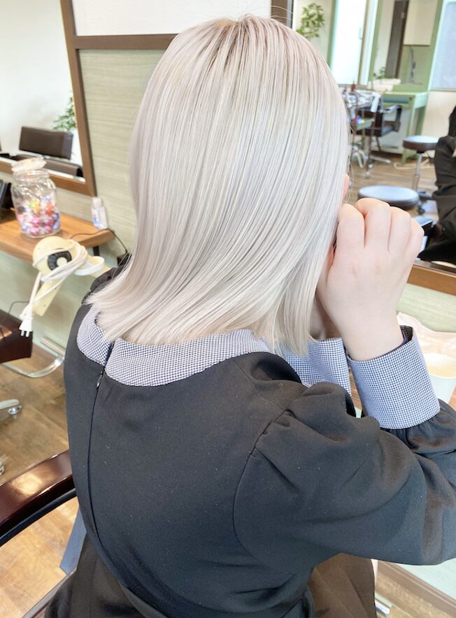 ホワイトボロンド ホワイトヘアー ホワイトカラー