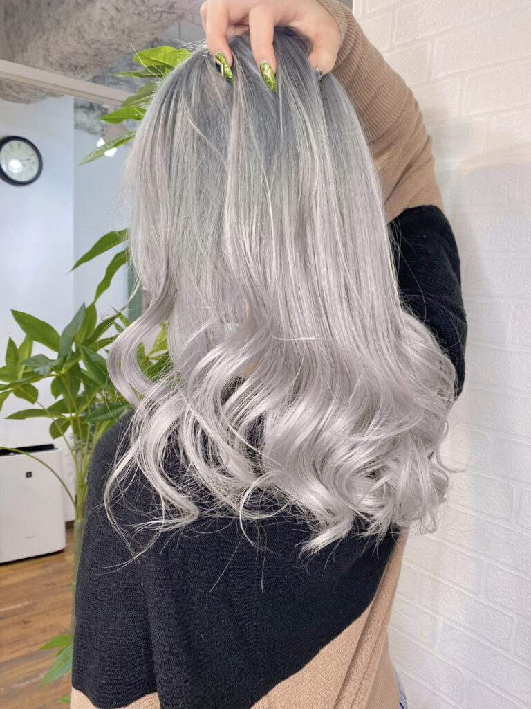 ホワイトカラー ホワイトヘアー ブリーチ ブロンドヘアー 失敗 白髪 シルバーヘア