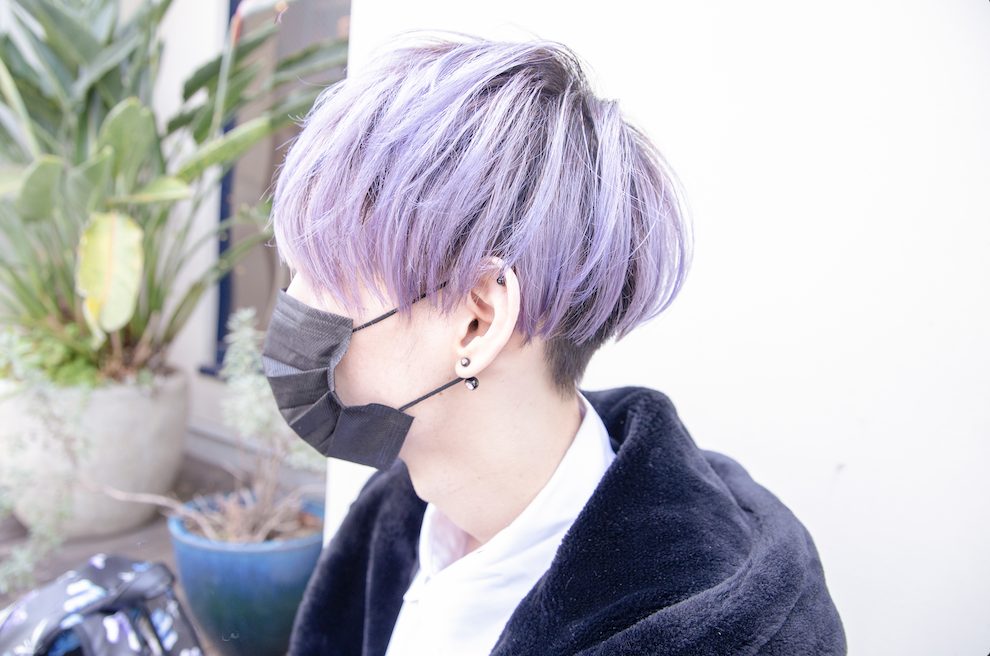 メンズ　薄紫　パープル　ホワイトヘアーが得意な美容師 ハイトーンカラーが得意な美容師